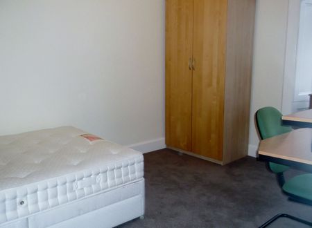 4 Bed Flat, Livingstone Place, EH9 - Photo 5