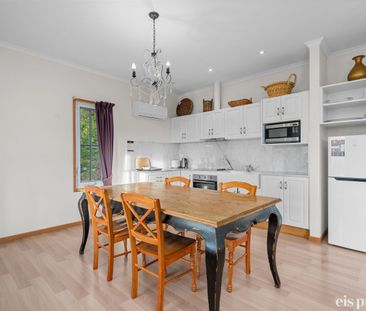 Provincial Cottage Located On Riversdale Estate - Photo 4