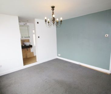 Shurdington Road, Shurdington, Cheltenham, GL51 - Photo 2