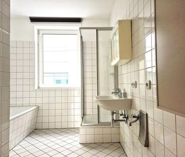 Hessenplatz! Schöne, gepflegte Wohnung mit Balkon, 85 m² WNFL im 1.... - Foto 1