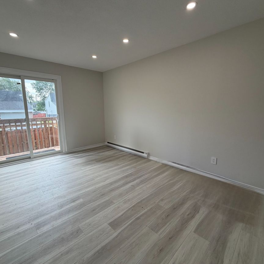 For Lease - 3445 Uplands Drive Unit# 137, Hunt Club - Windsor Park Village and Area, Ontario - Photo 1