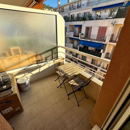 Location Appartement 1 pièce NICE 06300 - Photo 3