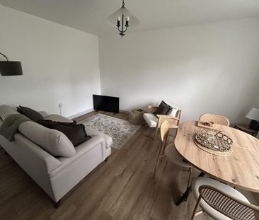 2 bedroom ground floor flat to rent - Photo 2