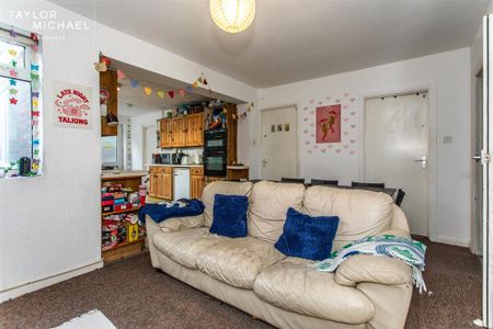 7 bedroom semi-detached house to rent - Photo 3