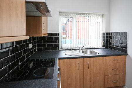 8 Ainsworth Pass, Belfast, BT13 3FQ - Photo 5