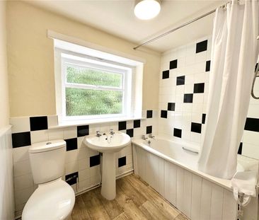 1 bedroom terraced property to rent - Photo 5