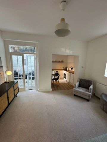 1 Bed Flat, Avonmore Road, W14 - Photo 5