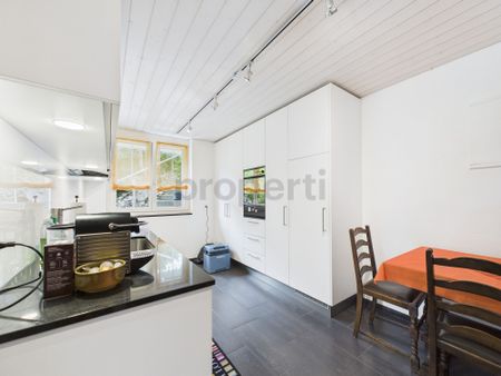 Charming 2.5-room apartment with garden seating in Niederlenz, AG - Photo 2