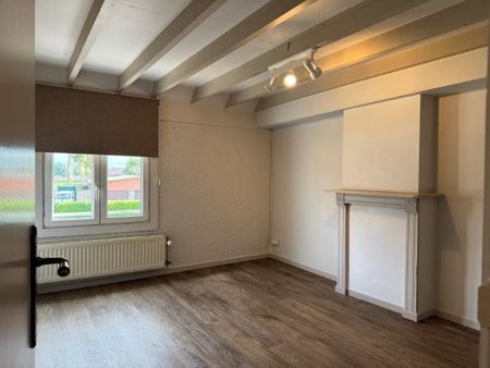 Landelijk gelegen, pas volledig gerenoveerde, woning. - Photo 2