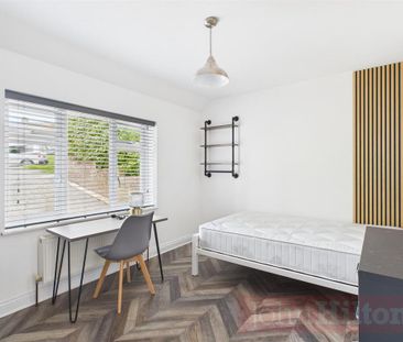 7 bedroom semi-detached house to rent - Photo 4