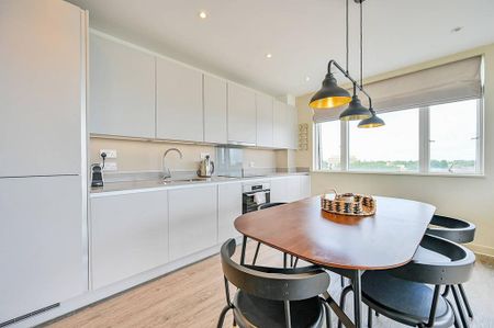 2 bedroom flat to rent - Photo 5