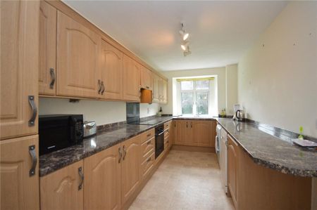 2 bedroom apartment to rent - Photo 3