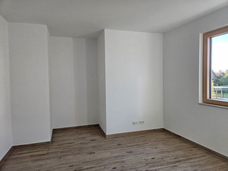 *EXKLUSIVE 2 ZIMMER-WOHNUNG mit EBK *AUFZUG *TIEFGARAGE * BARRIEREFREI *ERSTBEZUG - Photo 4
