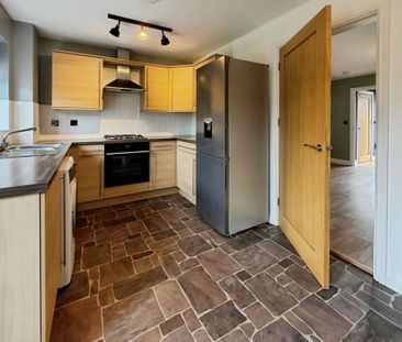 Ynys Bery Close, CAERPHILLY - Photo 6