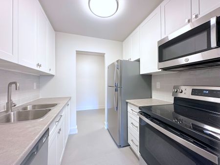 For Lease - 190 Clark Boulevard Unit# 103, Brampton, Ontario - Photo 3