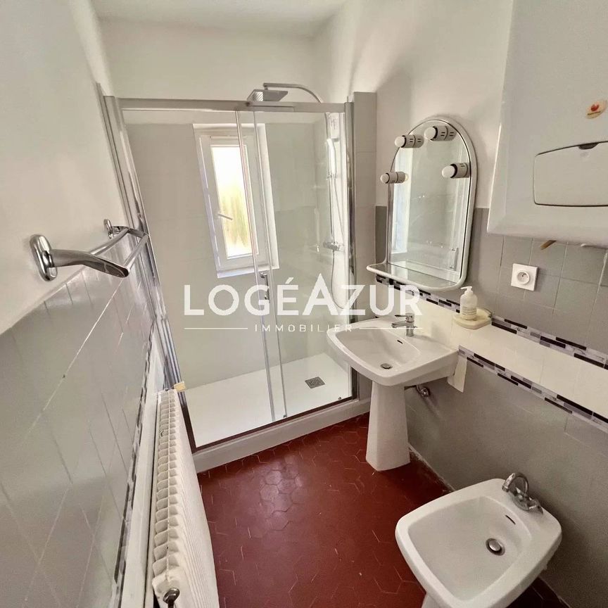 Location AppartementCannes Petit Juas - Photo 2