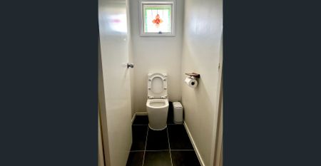 3 Bedroom 2 Bathroom In Great Condition - Photo 2