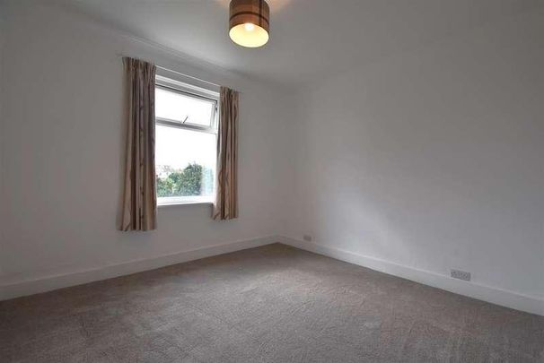 Bexhill Road, St. Leonards-on-sea, TN38 - Photo 1