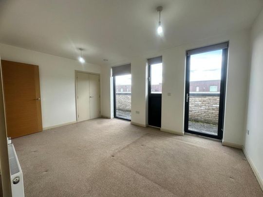 2 bedroom penthouse to rent - Photo 1
