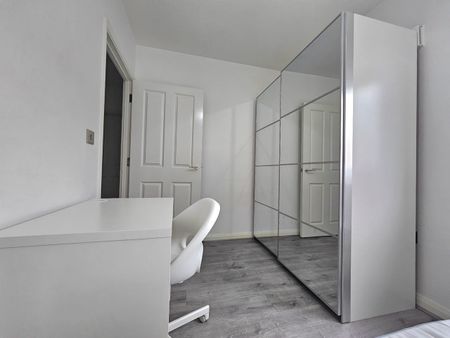 Room in a Shared Flat, Arundel House, E17 - Photo 4