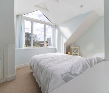 Blackheath Lane, Guildford, Surrey, GU4 - Photo 1