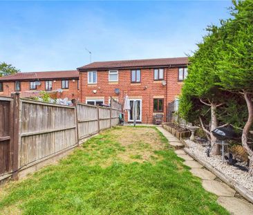 2 bedroom terraced house to rent - Photo 4