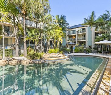 RENOVATED FURNISHED BEACHFRONT APARTMENT WITH POOL - Photo 5