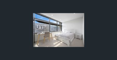 Furnished Studio in Award-Winning Central Park Precinct - Photo 2