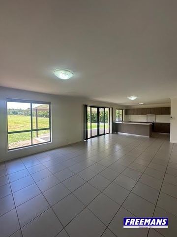 Quality 4 Bedroom Home - Photo 3