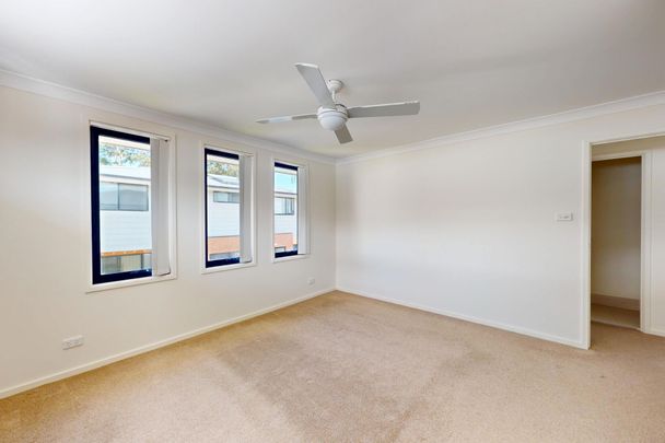 2/13A Wilton Drive, East Maitland NSW 2323 - Photo 1