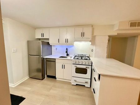 For Lease - 5 Edgewood Gardens Unit# Basement, Toronto, Ontario - Photo 2