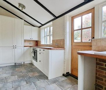 2 bedroom semi-detached house to rent - Photo 1