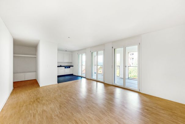 Moderne Wohnung mit grosser Terrasse - Photo 1