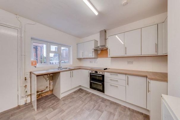 5 bedroom house to rent - Photo 1