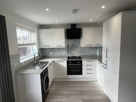 3 bedroom house to rent - Photo 4