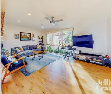 3 Bed, 2 Bath - Photo 2