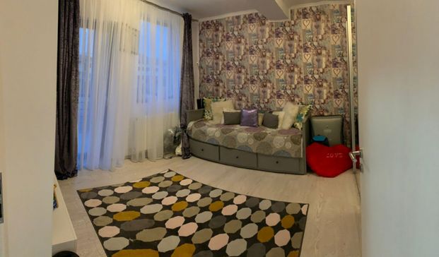 Domnesti, Tudor Vladimirescu, vila, P+1E, complet mobilata ? - Fotografie 1