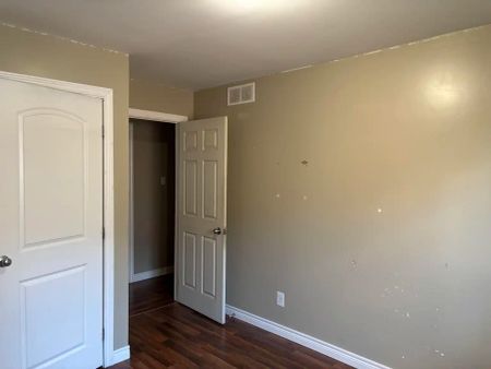 75 Pine Street South, Rooms for Rent - Upper Unit, Thorold — Upper Unit - Photo 4