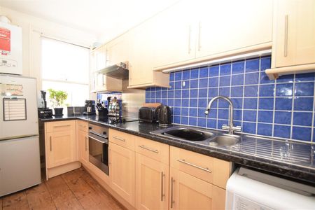 St. Margarets Road, St Margarets, London, TW1, Twickenham - Photo 4