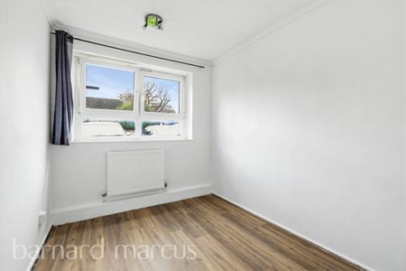 Mere Close - Photo 2