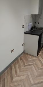 Studio Flat, Graham Road, E8 - Photo 3