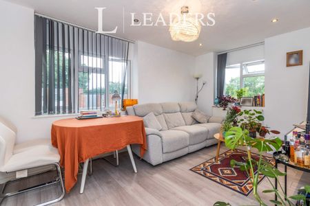 1 bedroom apartment to rent Berkeley Court, Weybridge, KT13 - Photo 2