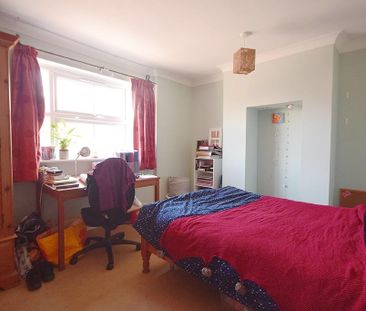 5 bedroom semi-detached house to rent - Photo 5