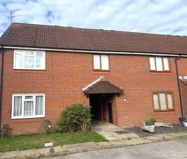 3 bedroom end of terrace house to rent - Photo 1