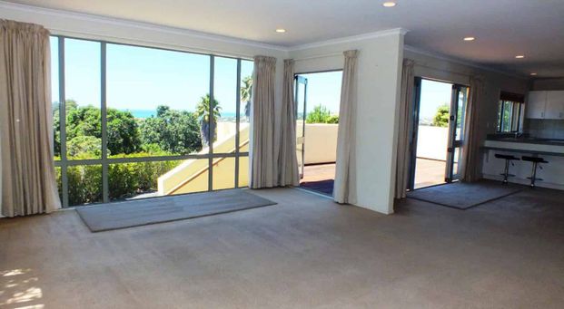 Free standing with sea views - Photo 1