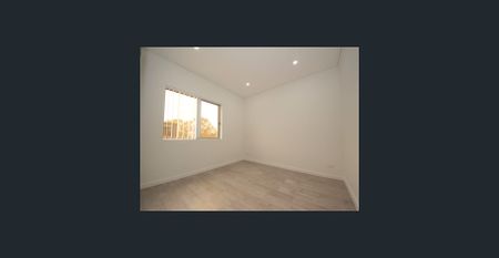 As New Apartment, Ideal Location - Photo 3