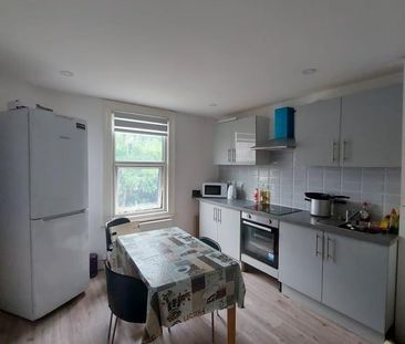 Room in a Shared House, Mount Pleasant Road, N17 - Photo 3