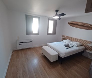 Location Appartement 2 pièces 46m² SETE 34200 - Photo 3