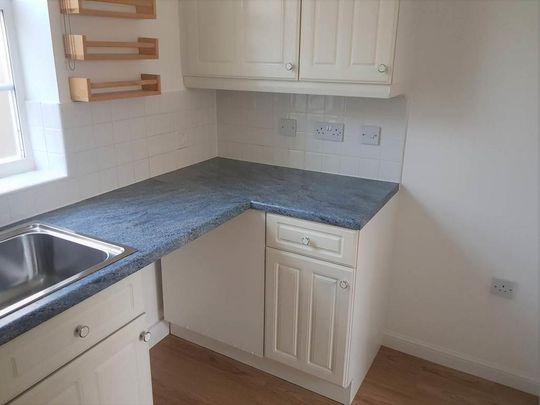 2 bedroom house to rent - Photo 1