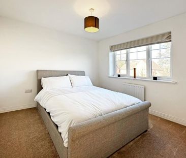 3 bedroom semi-detached house to rent - Photo 2